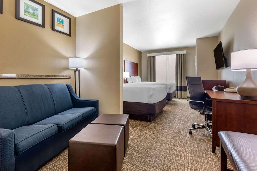 Comfort Inn & Suites Near Lake Lewisville Corinth Room photo
