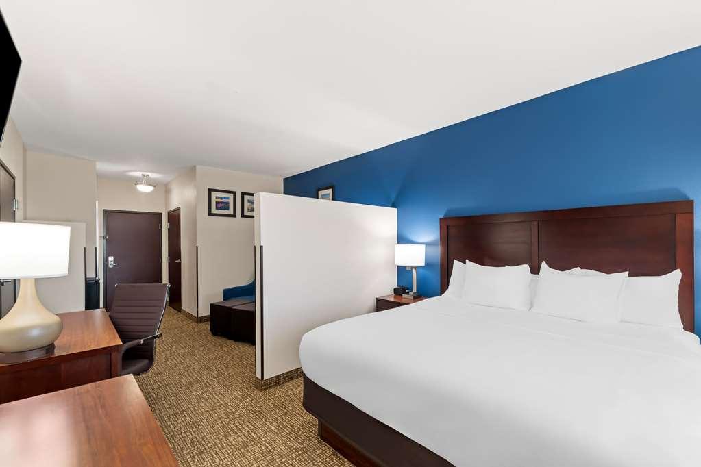 Comfort Inn & Suites Near Lake Lewisville Corinth Room photo