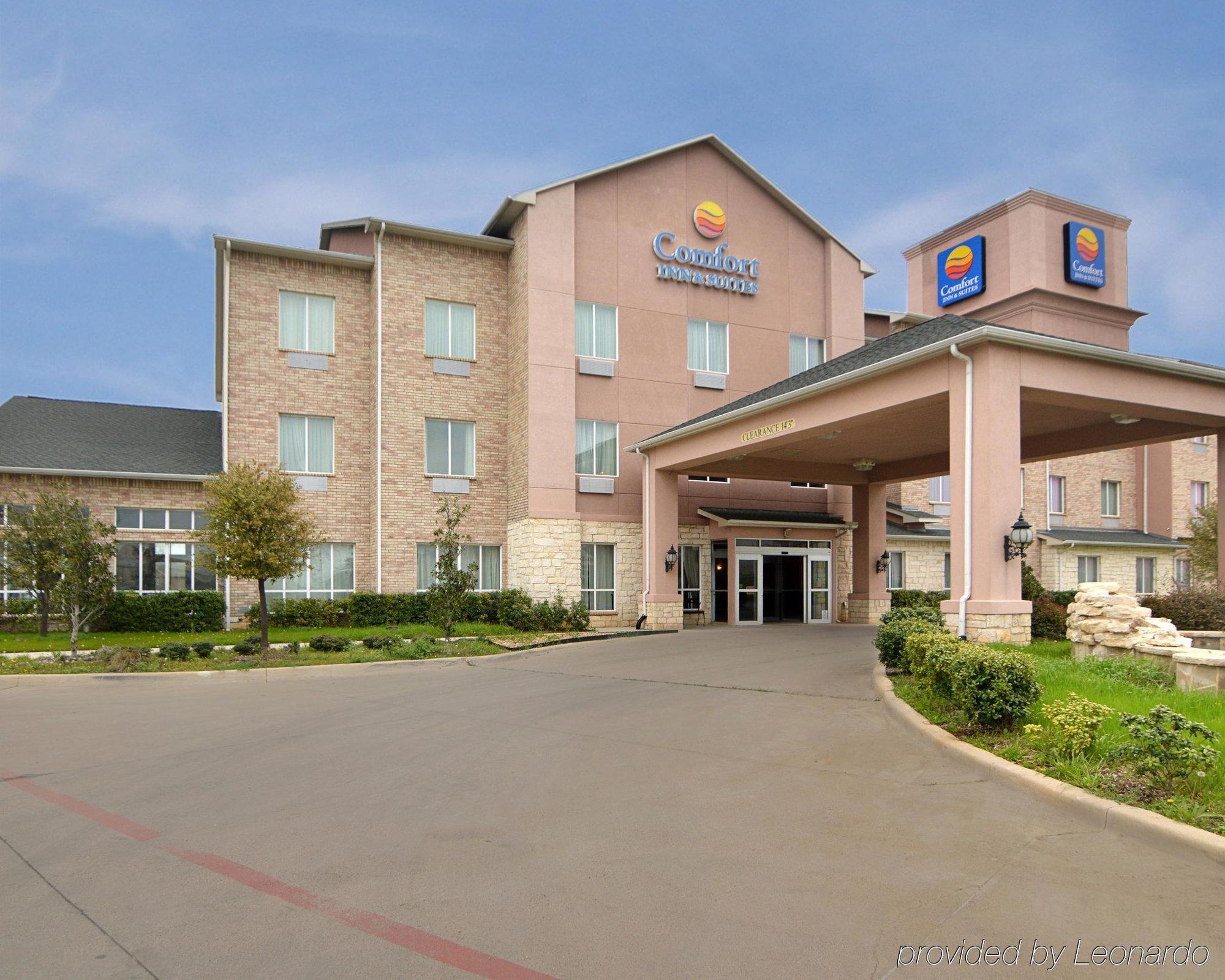 Comfort Inn & Suites Near Lake Lewisville Corinth Exterior photo